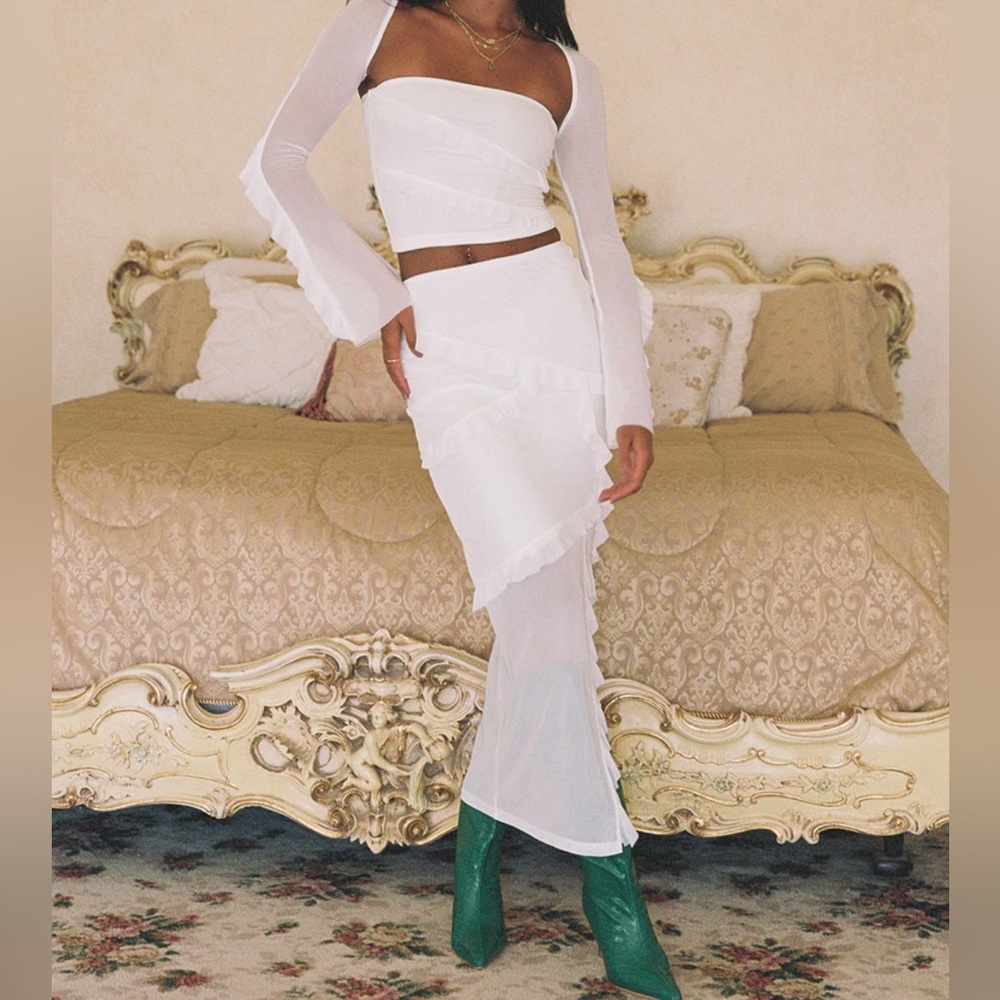 NEVER WORN: Princess Polly, Ruffled Maxi Skirt in Ivory